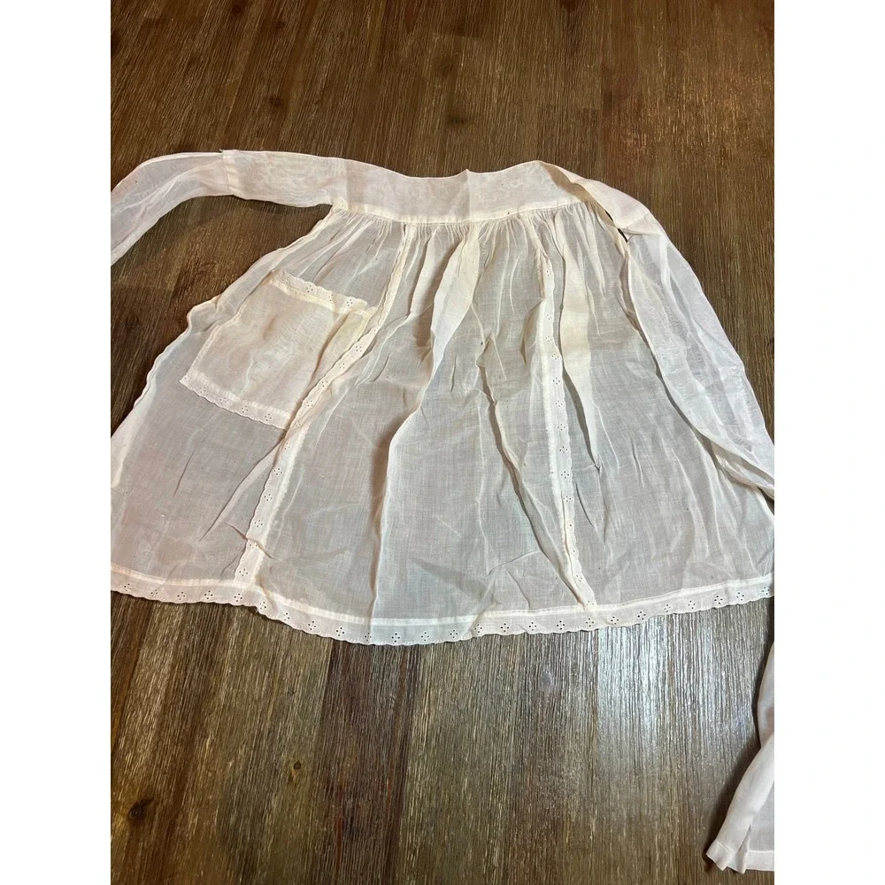 Vintage White Cotton Eyelet Lace Half Apron Pocket Victorian Style Cottagecore